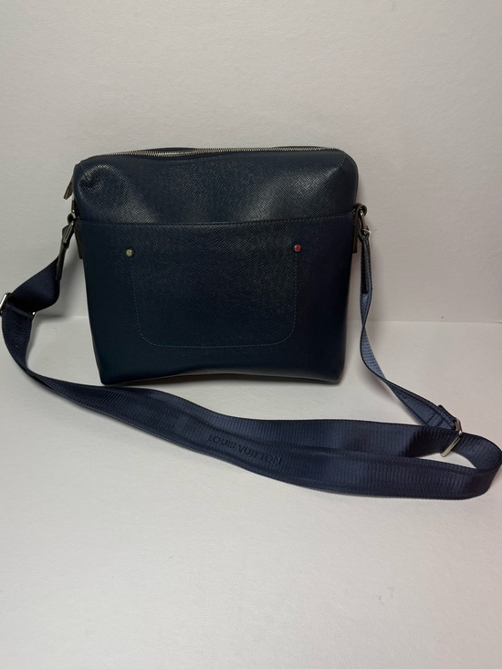 Louis Vuitton Other - Louis Vuitton 2015 Navy Taiga Grigori Unisex Messenger Crossbody Bag